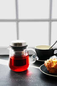 Infusion Teapot With Screw Infuser 600ml - Out Of The Box