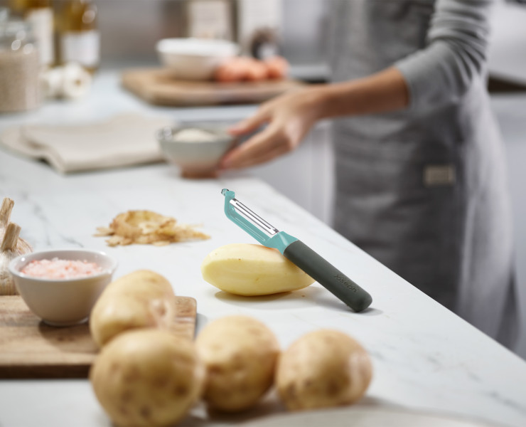 Swivel Peeler (Opal)